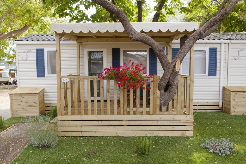 Camping Delfino Albenga Habitación foto