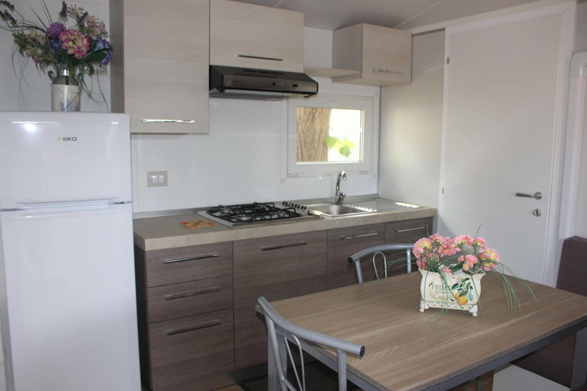 Camping Delfino Albenga Exterior foto